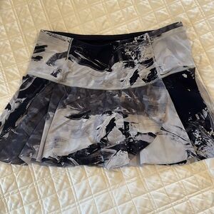 Lululemon RARE Hit Your Stride Skirt (4)